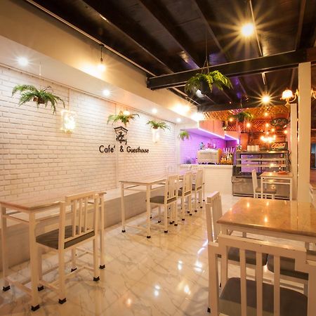 The History Cafe' & Guesthouse Sukhothai Dış mekan fotoğraf