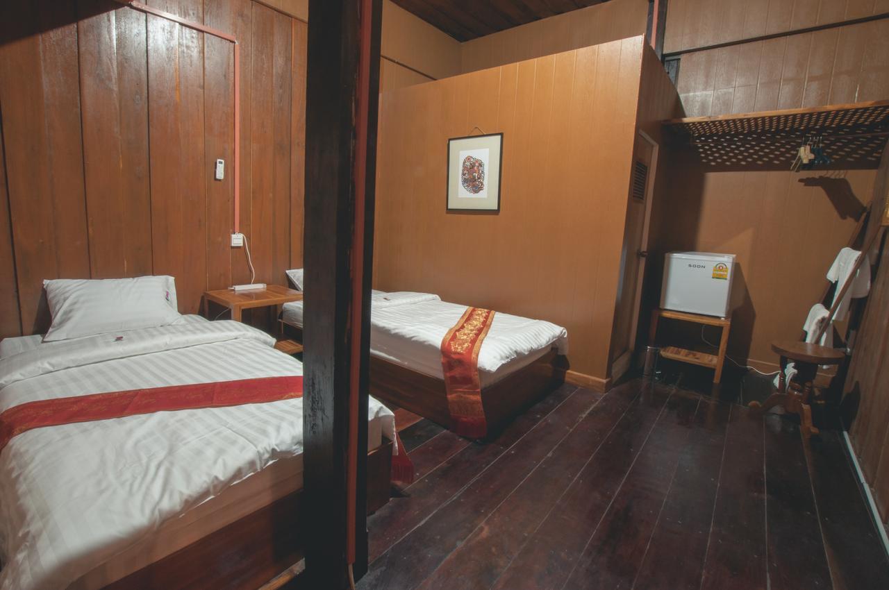 The History Cafe' & Guesthouse Sukhothai Dış mekan fotoğraf