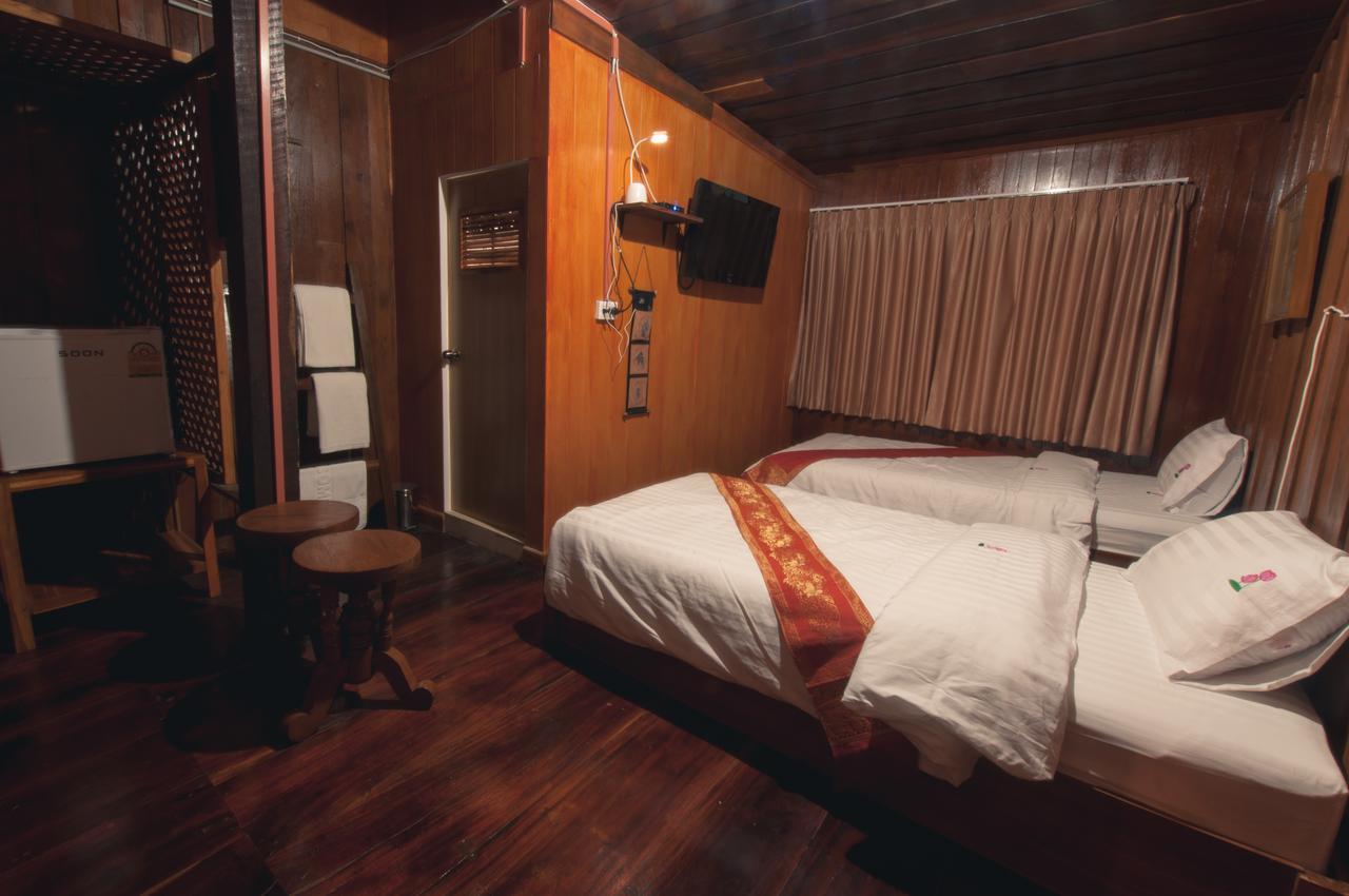 The History Cafe' & Guesthouse Sukhothai Dış mekan fotoğraf