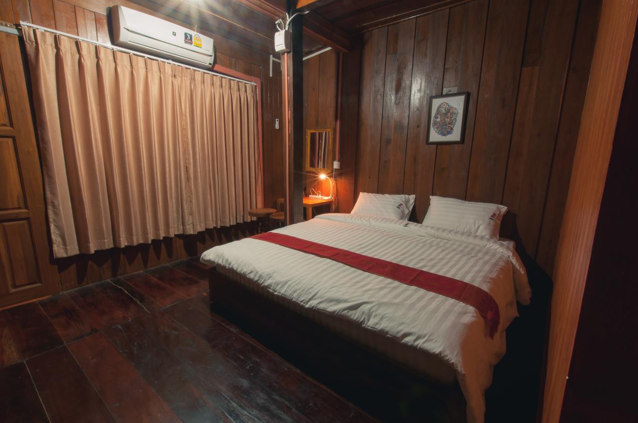 The History Cafe' & Guesthouse Sukhothai Dış mekan fotoğraf