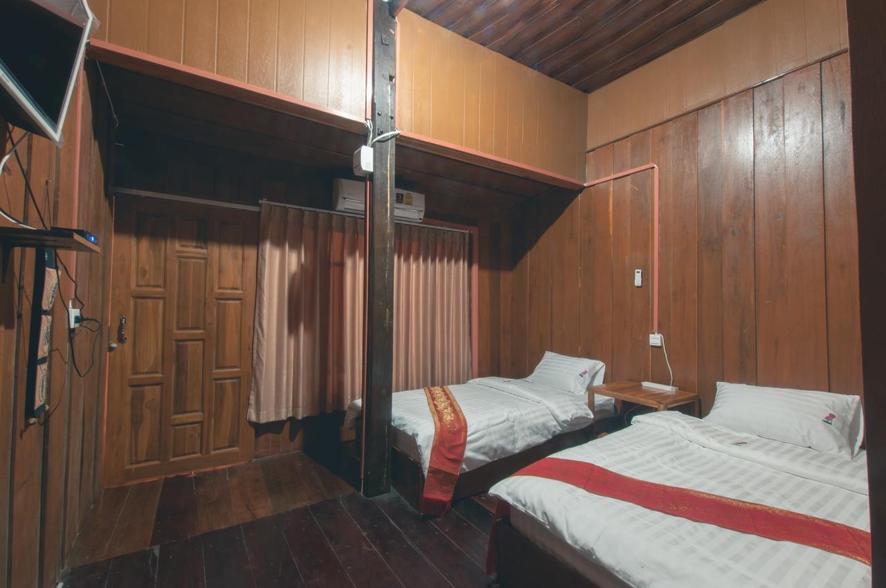 The History Cafe' & Guesthouse Sukhothai Dış mekan fotoğraf