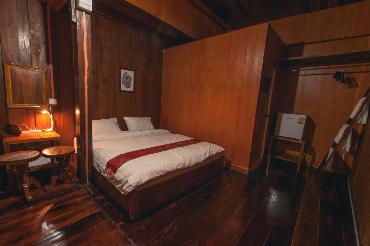 The History Cafe' & Guesthouse Sukhothai Dış mekan fotoğraf